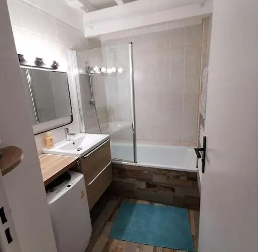 Les Pins Dans L'eau Apartman *